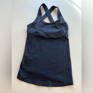 Lululemon tank.